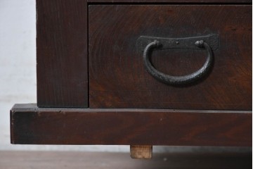 和製アンティーク　明治期　格子戸の意匠が趣深い四尺水屋箪笥サイドボード　(R-088126)