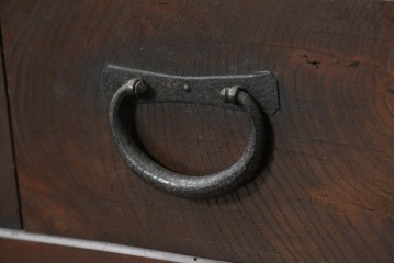 和製アンティーク　明治期　格子戸の意匠が趣深い四尺水屋箪笥サイドボード　(R-088126)