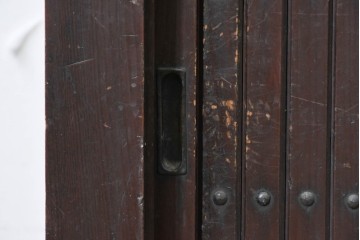 和製アンティーク　明治期　低めの構えに格子戸が映える四尺水屋箪笥サイドボード　(R-088127)