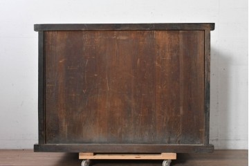 和製アンティーク　明治期　低めの構えに格子戸が映える四尺水屋箪笥サイドボード　(R-088127)