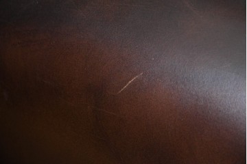 【簡易リペア限定品】　イギリスアンティーク　チェスターフィールドウィングバックチェア　※傷み有り　(R-088130)