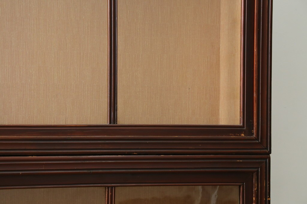和製アンティーク　大正ロマン　薄型で取り入れやすいレトロな戸棚　(R-088134)