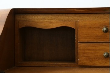 中古　イタリア　高級輸入家具　象嵌入り　曲線美が優雅なライティングビューロー　(R-088137)