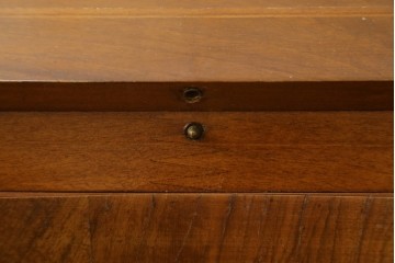 中古　イタリア　高級輸入家具　象嵌入り　曲線美が優雅なライティングビューロー　(R-088137)