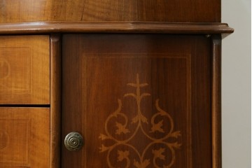 中古　イタリア　高級輸入家具　象嵌入り　曲線美が優雅なライティングビューロー　(R-088137)