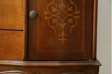 中古　イタリア　高級輸入家具　象嵌入り　曲線美が優雅なライティングビューロー　(R-088137)