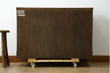 中古　美品　岩谷堂箪笥　重厚な金具が目を引く衣装箪笥　(R-088139)