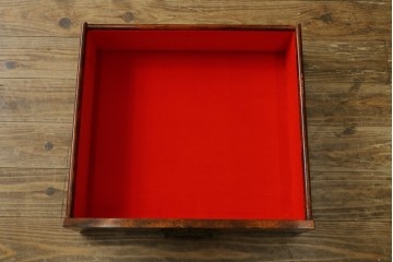 アジアンヴィンテージ　シノワズリ様式　花鳥図が華やかなオリエンタルデザインのサイドボード　(R-088140)