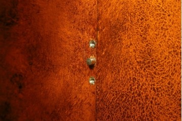 アジアンヴィンテージ　シノワズリ様式　花鳥図が華やかなオリエンタルデザインのサイドボード　(R-088140)
