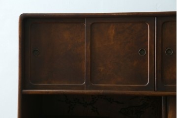 和製ヴィンテージ　前面(桑材)　梅にウグイスの彫刻と螺鈿細工が上品な茶箪笥　(R-088144)