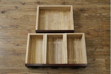 中古　美品　岩谷堂箪笥　伝統美と収納力を兼ね備えた階段箪笥　(R-088145)