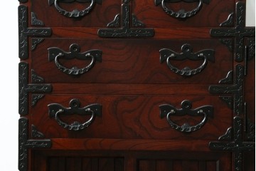 中古　美品　岩谷堂箪笥　伝統美と収納力を兼ね備えた階段箪笥　(R-088145)