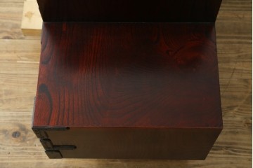 中古　美品　岩谷堂箪笥　伝統美と収納力を兼ね備えた階段箪笥　(R-088145)