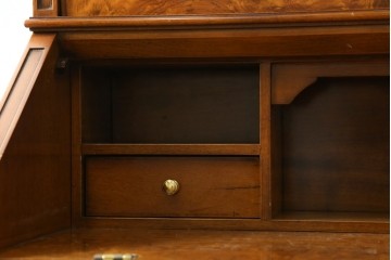 中古　美品　イタリア高級家具　メデア(Medea)　美しい杢目を活かした象嵌細工が魅力的なライティングビューロー　定価約70万円　(R-088147)