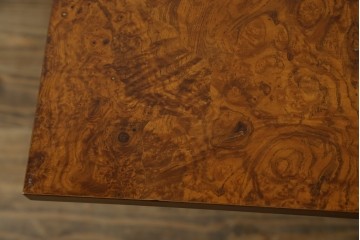 中古　美品　イタリア高級家具　メデア(Medea)　美しい杢目を活かした象嵌細工が魅力的なライティングビューロー　定価約70万円　(R-088147)