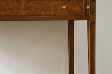 中古　美品　イタリア高級家具　メデア(Medea)　美しい杢目を活かした象嵌細工が魅力的なライティングビューロー　定価約70万円　(R-088147)
