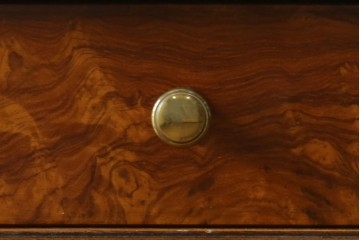 中古　美品　イタリア高級家具　メデア(Medea)　美しい杢目を活かした象嵌細工が魅力的なライティングビューロー　定価約70万円　(R-088147)
