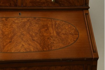 中古　美品　イタリア高級家具　メデア(Medea)　美しい杢目を活かした象嵌細工が魅力的なライティングビューロー　定価約70万円　(R-088147)