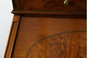 中古　美品　イタリア高級家具　メデア(Medea)　美しい杢目を活かした象嵌細工が魅力的なライティングビューロー　定価約70万円　(R-088147)