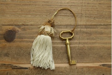 中古　美品　イタリア高級家具　メデア(Medea)　美しい杢目を活かした象嵌細工が魅力的なライティングビューロー　定価約70万円　(R-088147)