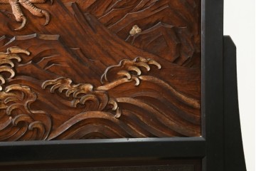 和製ヴィンテージ　井波彫刻　横山一夢刀　荒波を舞う鷲図の彫刻衝立　(R-088148)