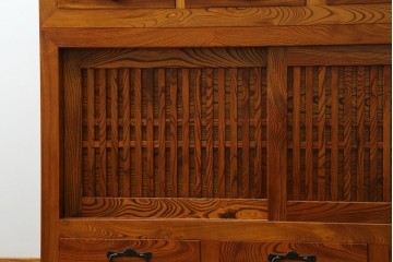 中古　美品　特注品　最高級品　職人手造り　通産大臣指定伝統的工芸品　岩谷堂箪笥　総欅(ケヤキ)材　二段重ね階段箪笥　(R-088154)