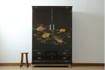 中古　高級品!!　黒檀(コクタン)材　蒔絵入り　内部の仕上げまで丁寧に作りこまれた着物箪笥　定価約200万円　(R-088155)