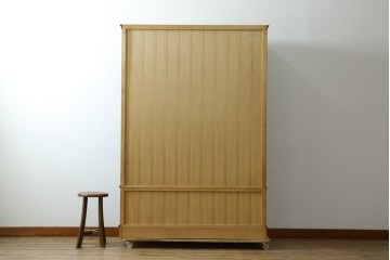 中古　高級品!!　黒檀(コクタン)材　蒔絵入り　内部の仕上げまで丁寧に作りこまれた着物箪笥　定価約200万円　(R-088155)