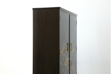 中古　高級品!!　黒檀(コクタン)材　蒔絵入り　内部の仕上げまで丁寧に作りこまれた着物箪笥　定価約200万円　(R-088155)