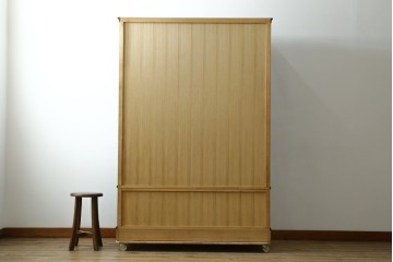 中古　高級品!!　黒檀(コクタン)材　蒔絵入り　内部の仕上げまで丁寧に作りこまれた着物箪笥　定価約200万円　(R-088155)