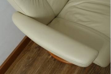 中古　美品　EKORNES(エコーネス)　Stressless Wing(ウィング)　本革　オットマン付きストレスレスチェア　定価約35万円　(R-088156)