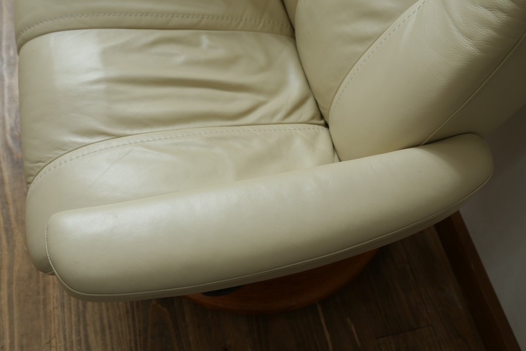 中古　美品　EKORNES(エコーネス)　Stressless Wing(ウィング)　本革　オットマン付きストレスレスチェア　定価約35万円　(R-088156)