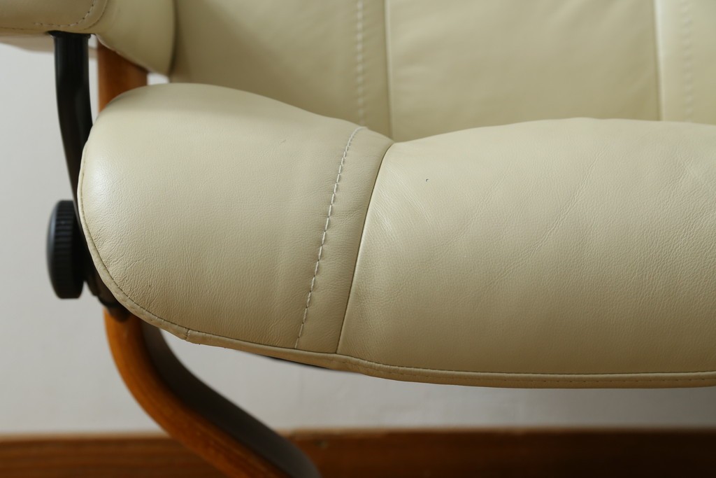 中古　美品　EKORNES(エコーネス)　Stressless Wing(ウィング)　本革　オットマン付きストレスレスチェア　定価約35万円　(R-088156)