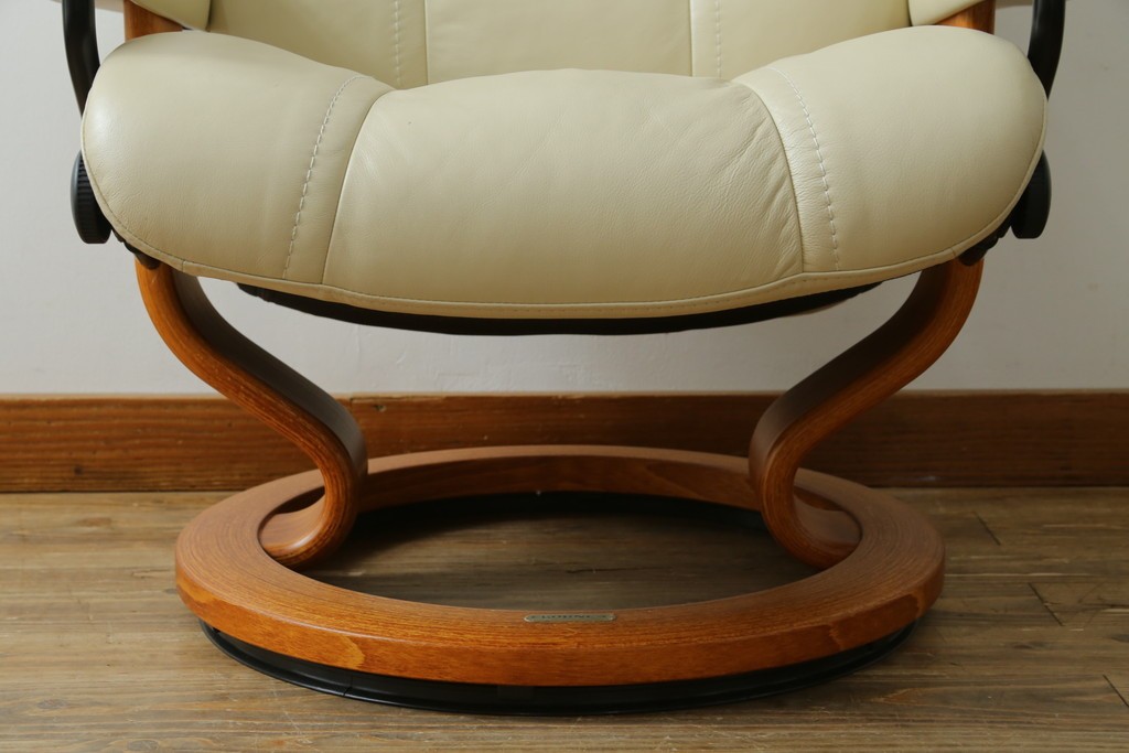 中古　美品　EKORNES(エコーネス)　Stressless Wing(ウィング)　本革　オットマン付きストレスレスチェア　定価約35万円　(R-088156)