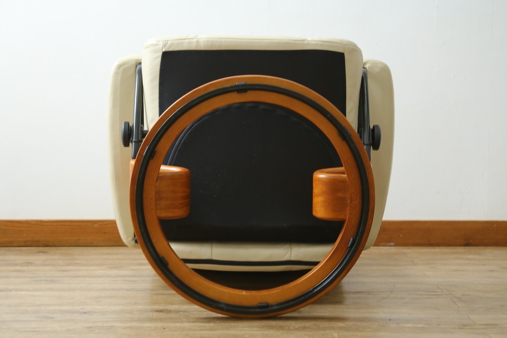 中古　美品　EKORNES(エコーネス)　Stressless Wing(ウィング)　本革　オットマン付きストレスレスチェア　定価約35万円　(R-088156)
