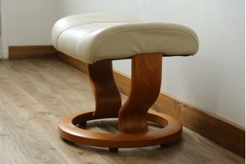 中古　美品　EKORNES(エコーネス)　Stressless Wing(ウィング)　本革　オットマン付きストレスレスチェア　定価約35万円　(R-088156)