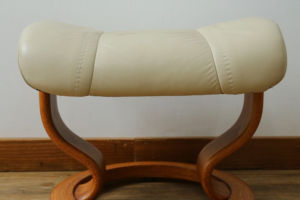 中古　美品　EKORNES(エコーネス)　Stressless Wing(ウィング)　本革　オットマン付きストレスレスチェア　定価約35万円　(R-088156)