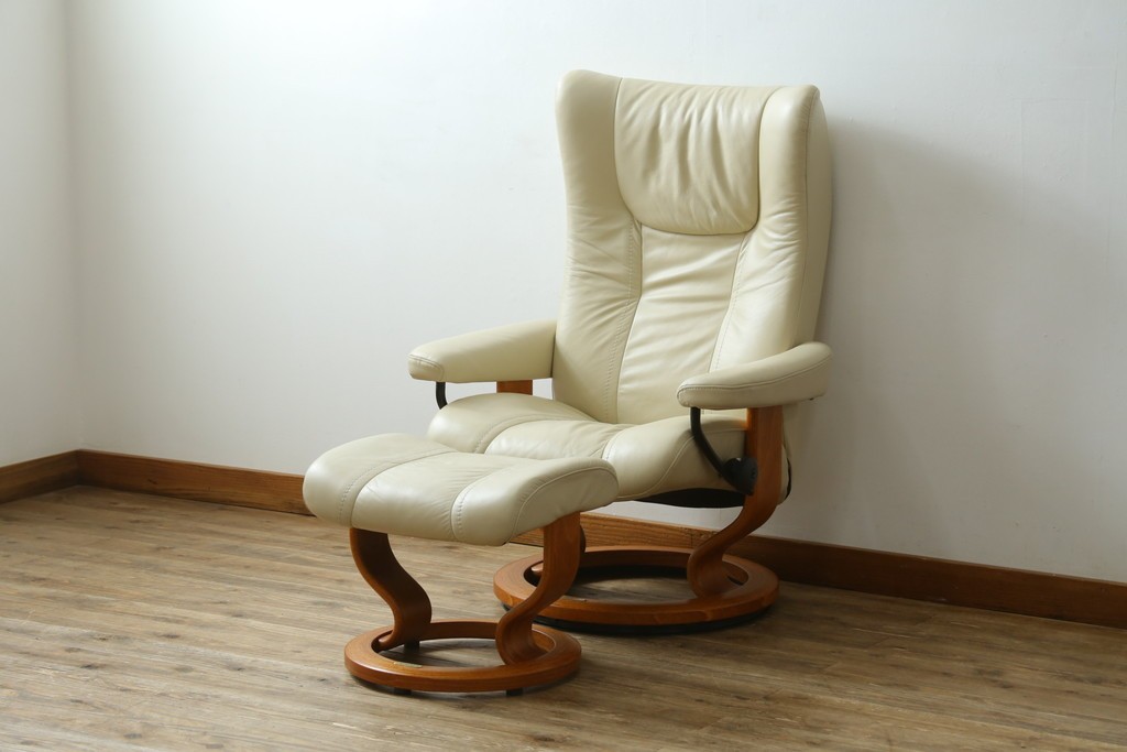 中古　美品　EKORNES(エコーネス)　Stressless Wing(ウィング)　本革　オットマン付きストレスレスチェア　定価約35万円　(R-088156)