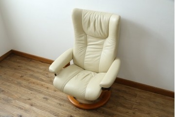 中古　美品　EKORNES(エコーネス)　Stressless Wing(ウィング)　本革　オットマン付きストレスレスチェア　定価約35万円　(R-088156)