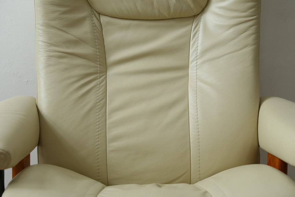 中古　美品　EKORNES(エコーネス)　Stressless Wing(ウィング)　本革　オットマン付きストレスレスチェア　定価約35万円　(R-088156)