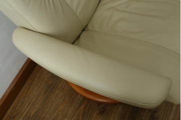 中古　美品　EKORNES(エコーネス)　Stressless Wing(ウィング)　本革　オットマン付きストレスレスチェア　定価約35万円　(R-088156)
