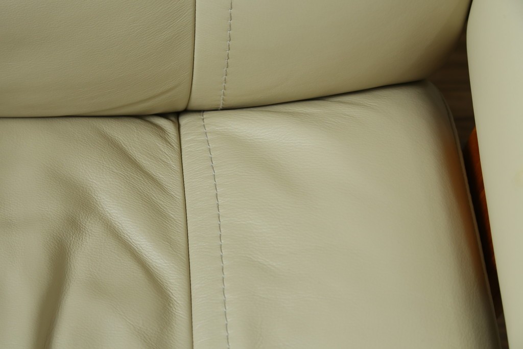 中古　美品　EKORNES(エコーネス)　Stressless Wing(ウィング)　本革　オットマン付きストレスレスチェア　定価約35万円　(R-088156)