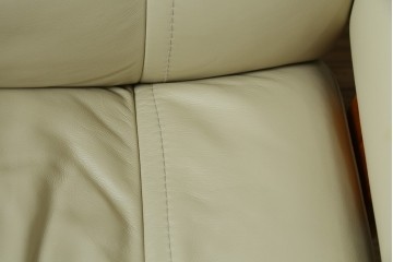 中古　美品　EKORNES(エコーネス)　Stressless Wing(ウィング)　本革　オットマン付きストレスレスチェア　定価約35万円　(R-088156)