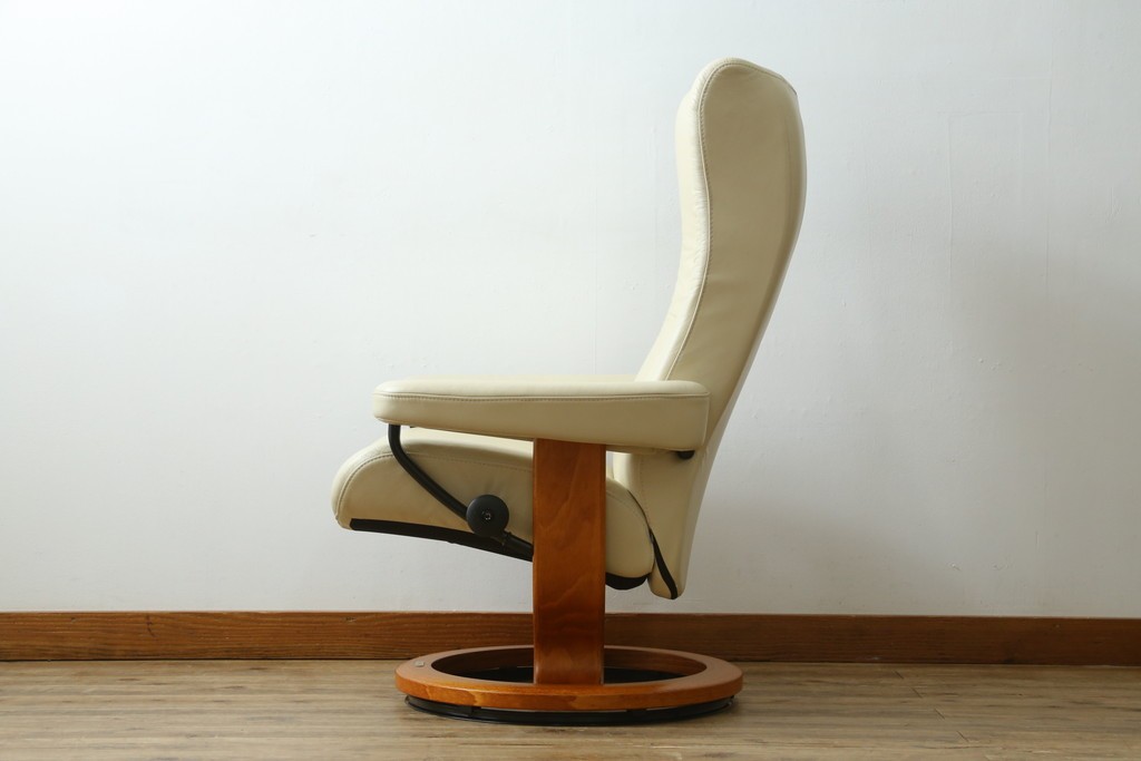 中古　美品　EKORNES(エコーネス)　Stressless Wing(ウィング)　本革　オットマン付きストレスレスチェア　定価約35万円　(R-088156)