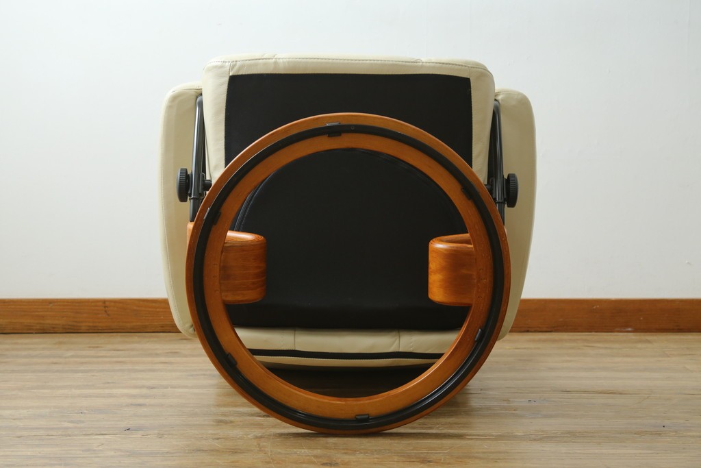 中古　美品　EKORNES(エコーネス)　Stressless Wing(ウィング)　本革　オットマン付きストレスレスチェア　定価約35万円　(R-088156)