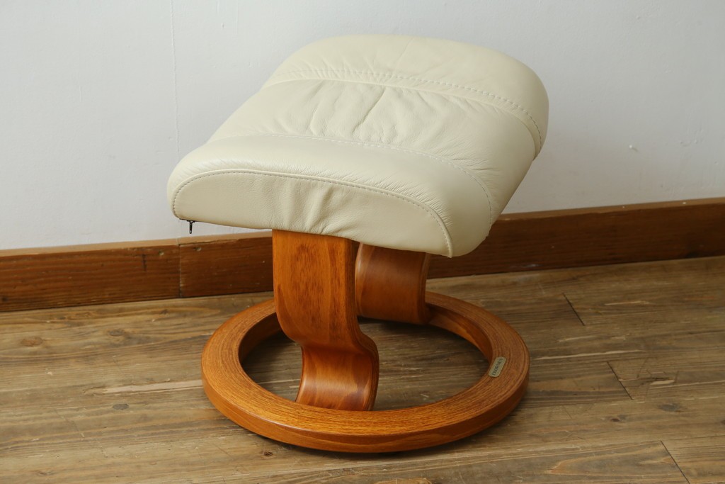 中古　美品　EKORNES(エコーネス)　Stressless Wing(ウィング)　本革　オットマン付きストレスレスチェア　定価約35万円　(R-088156)