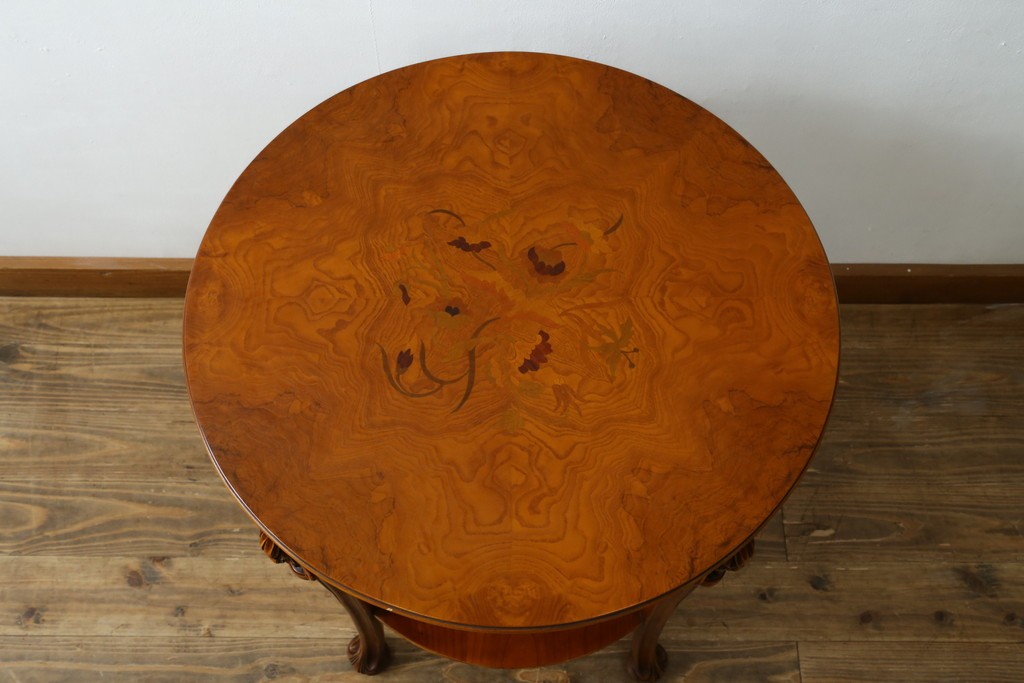 中古　美品　展示品　CLイタリア(CLItalia)　象嵌天板と優美な装飾が上品な丸テーブル　(R-088157)