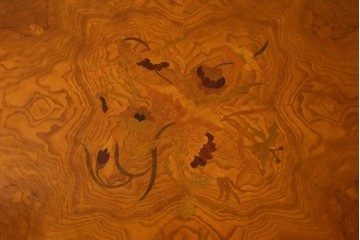 中古　美品　展示品　CLイタリア(CLItalia)　象嵌天板と優美な装飾が上品な丸テーブル　(R-088157)