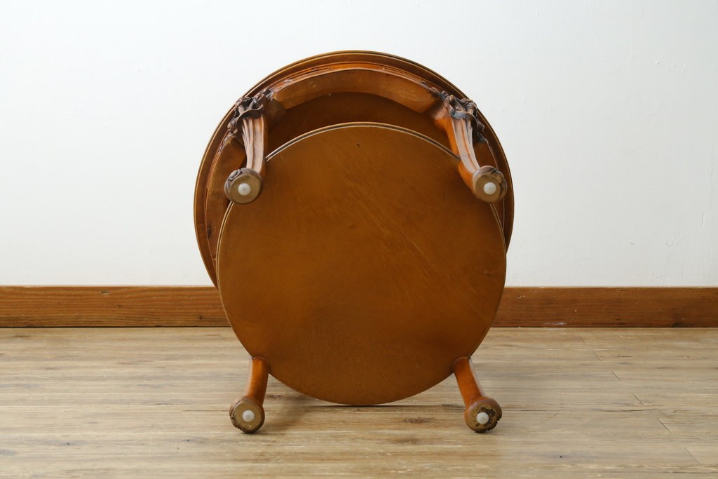 中古　美品　展示品　CLイタリア(CLItalia)　象嵌天板と優美な装飾が上品な丸テーブル　(R-088157)