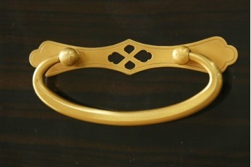 中古　高級品　黒檀　扇面と流水文の蒔絵が上品な衣装箪笥　定価約150万円　(R-088159)